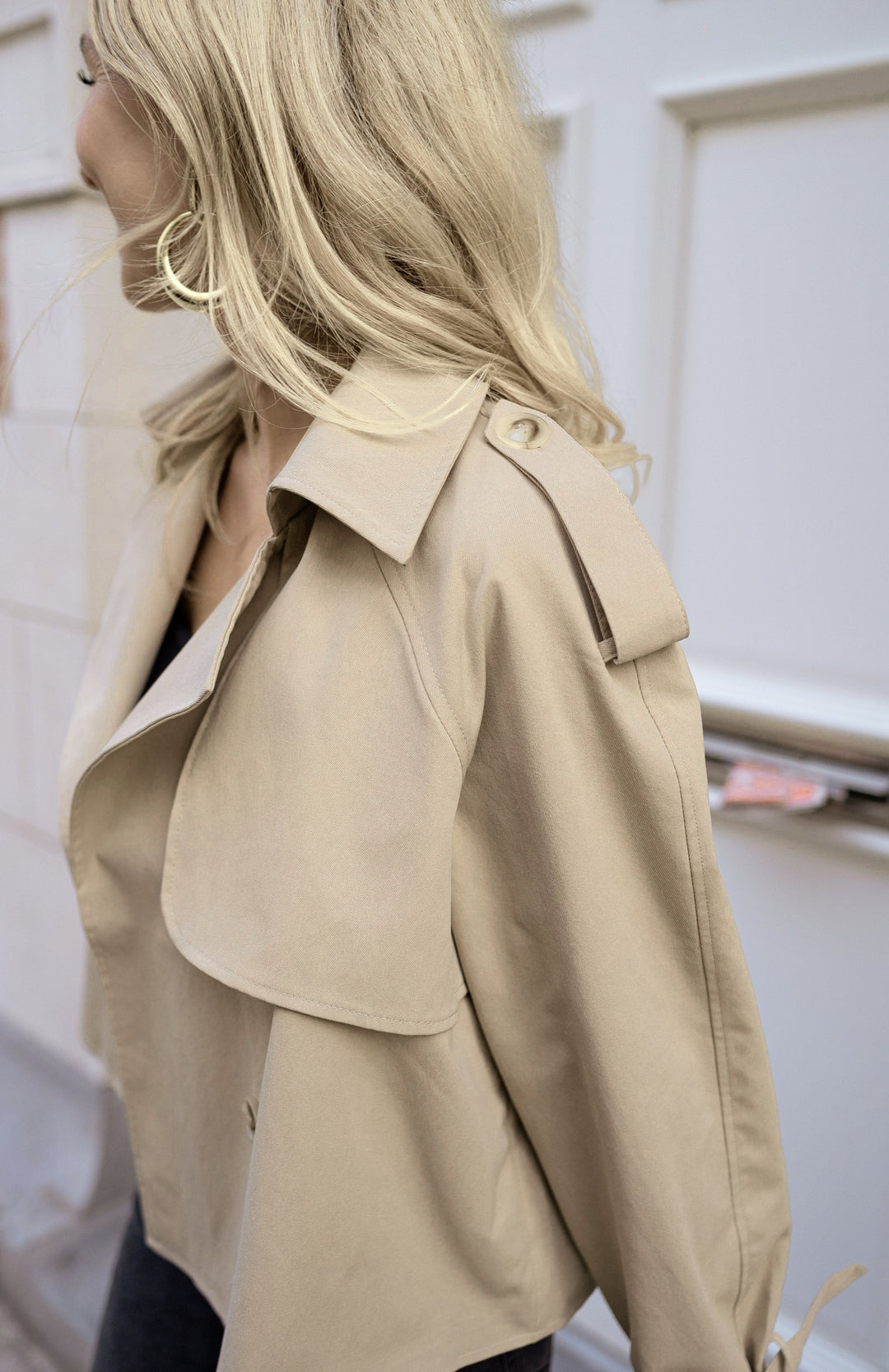 Chandni | Women's Cropped Trench Coat | Double-Breasted Classic