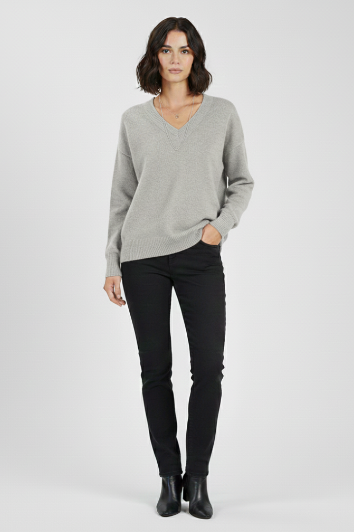 Juno | Women's Sweater | V-Neck Long Sleeves Pullover