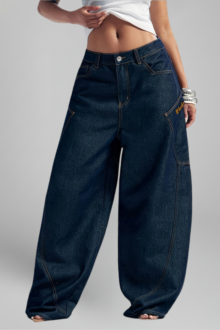 Akka | Women's Trousers | Wide-Leg Front Closure Side Pocket