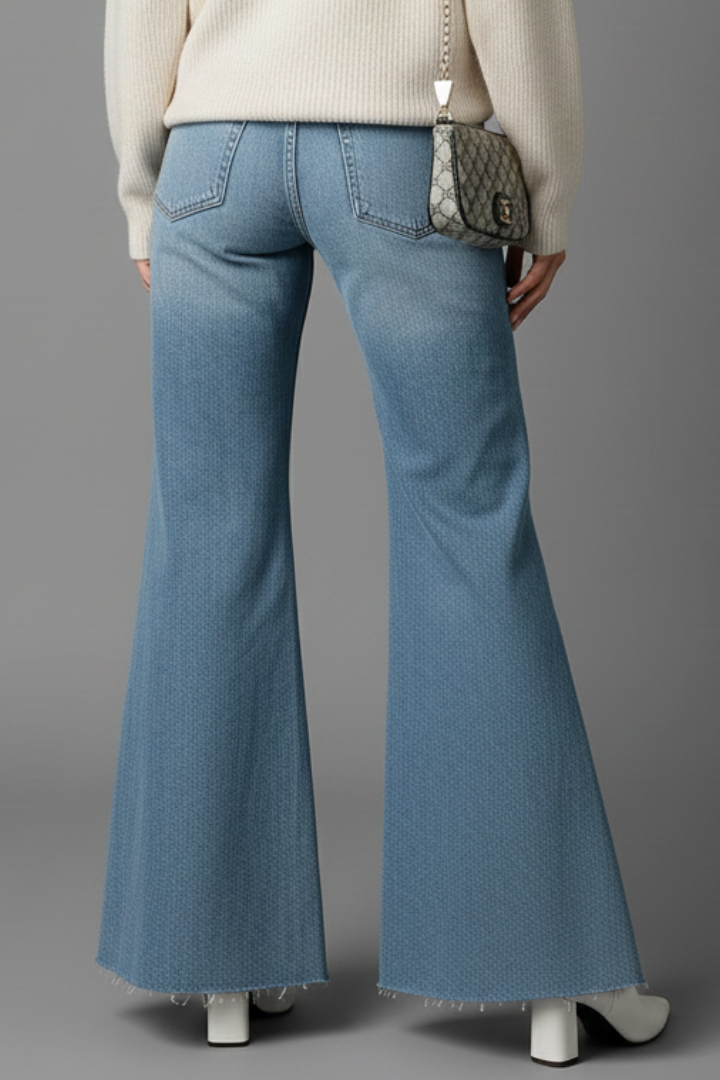 Auca | Women's Jeans | Flare High Waist Washed Finish