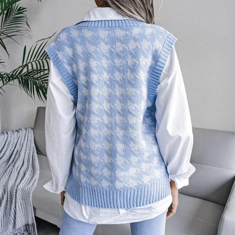 Zanele | Women's Knitted Vest | Houndstooth Pattern V-Neck