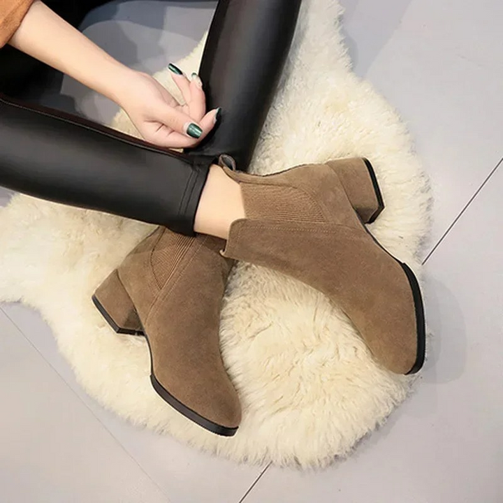 Wendeline | Women's Block Heel Chelsea Boots | Elastic Panels Ankle Work