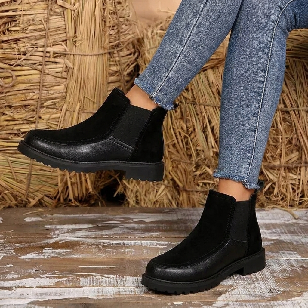 Kinborough | Women's Chelsea Ankle Boots | Stitch Detail Lug Sole Work