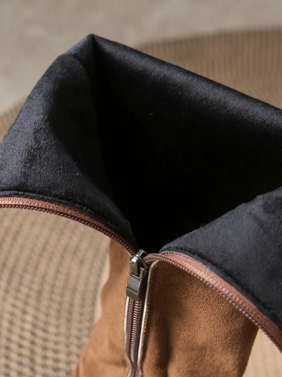 Unn | Women's Knee High Boots | Block Heel Round Toe Zip