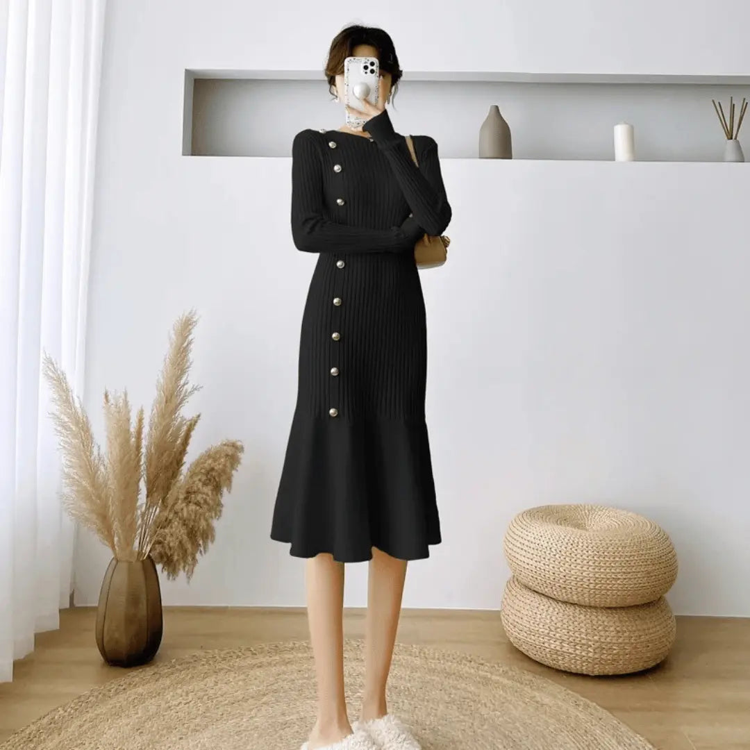 Trotula | Knit Midi Dress | Side Buttons Mermaid Hem