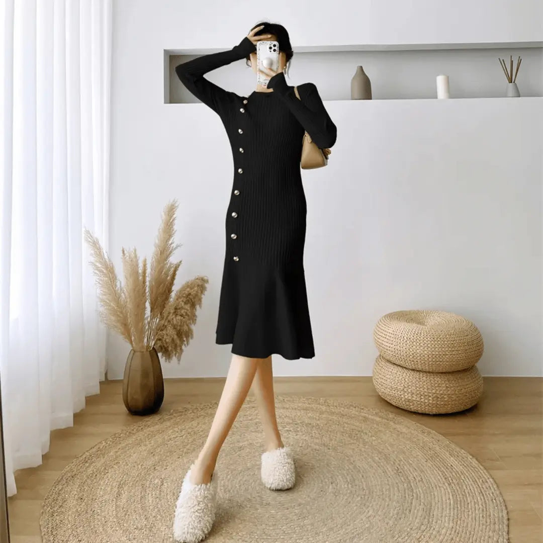 Trotula | Knit Midi Dress | Side Buttons Mermaid Hem